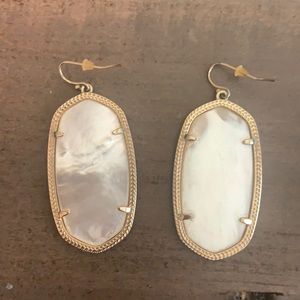 Kendra Scott Danielle earrings- white